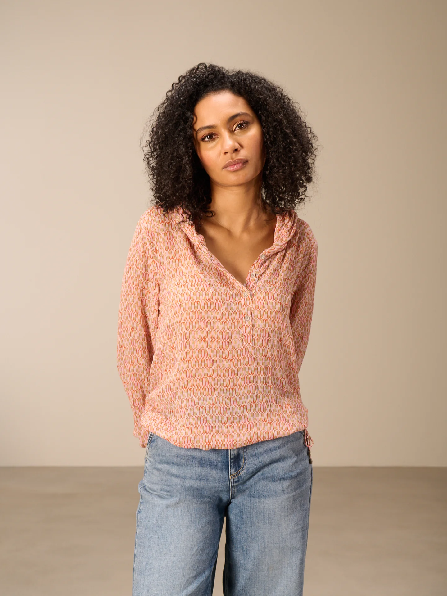Bluse mit Kapuze - Image 4