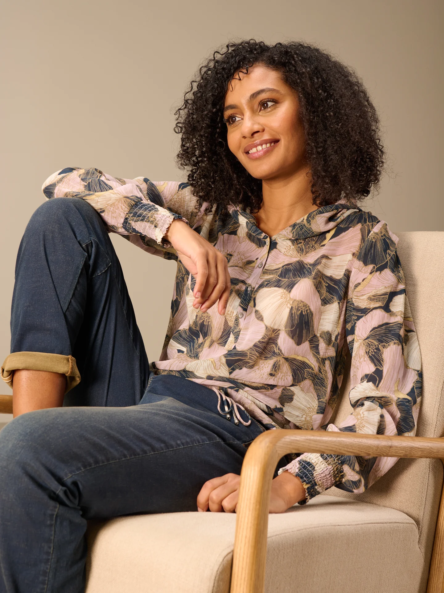 Bluse mit Kapuze - Image 7