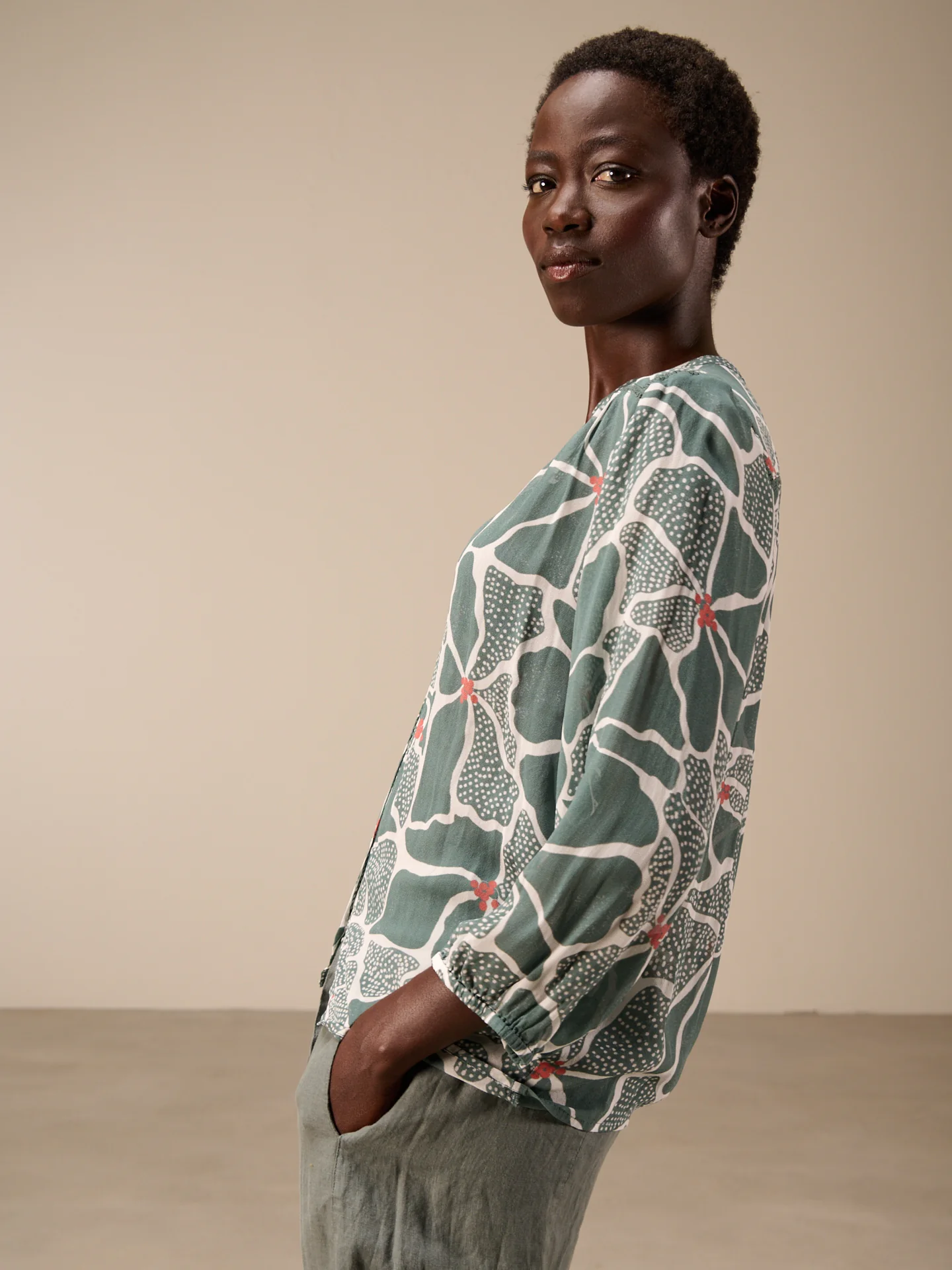 Bluse mit Knopfleiste - Image 15