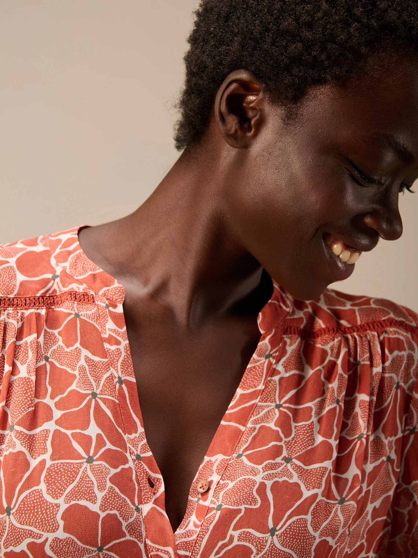 Bluse mit Knopfleiste - Image 2
