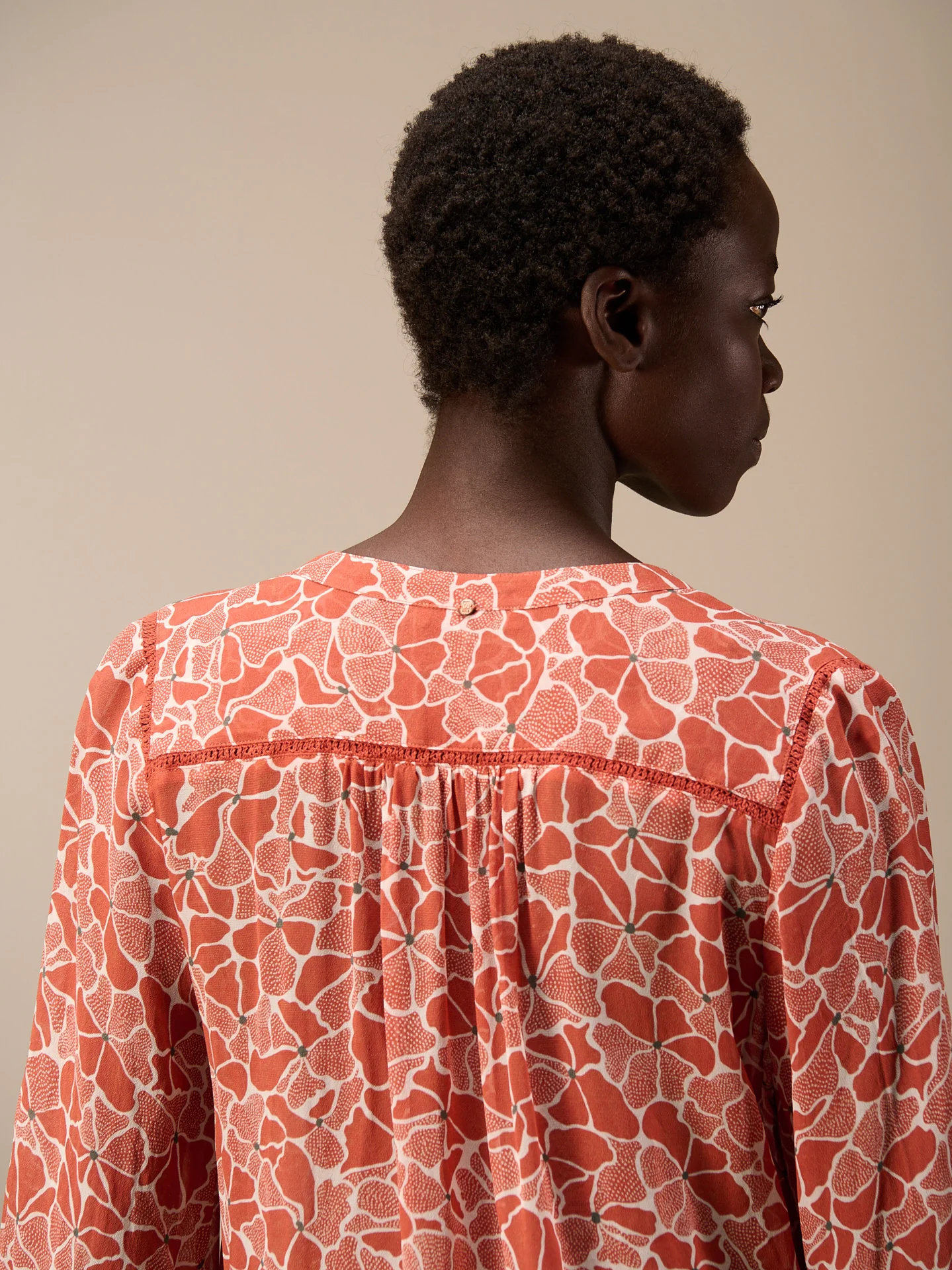 Bluse mit Knopfleiste - Image 4