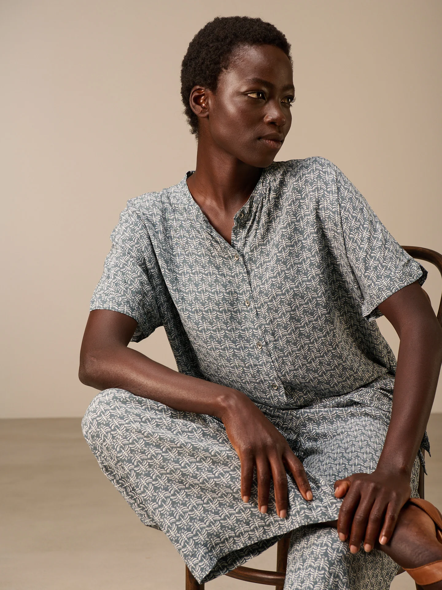 Bluse mit Stehkragen - Image 18
