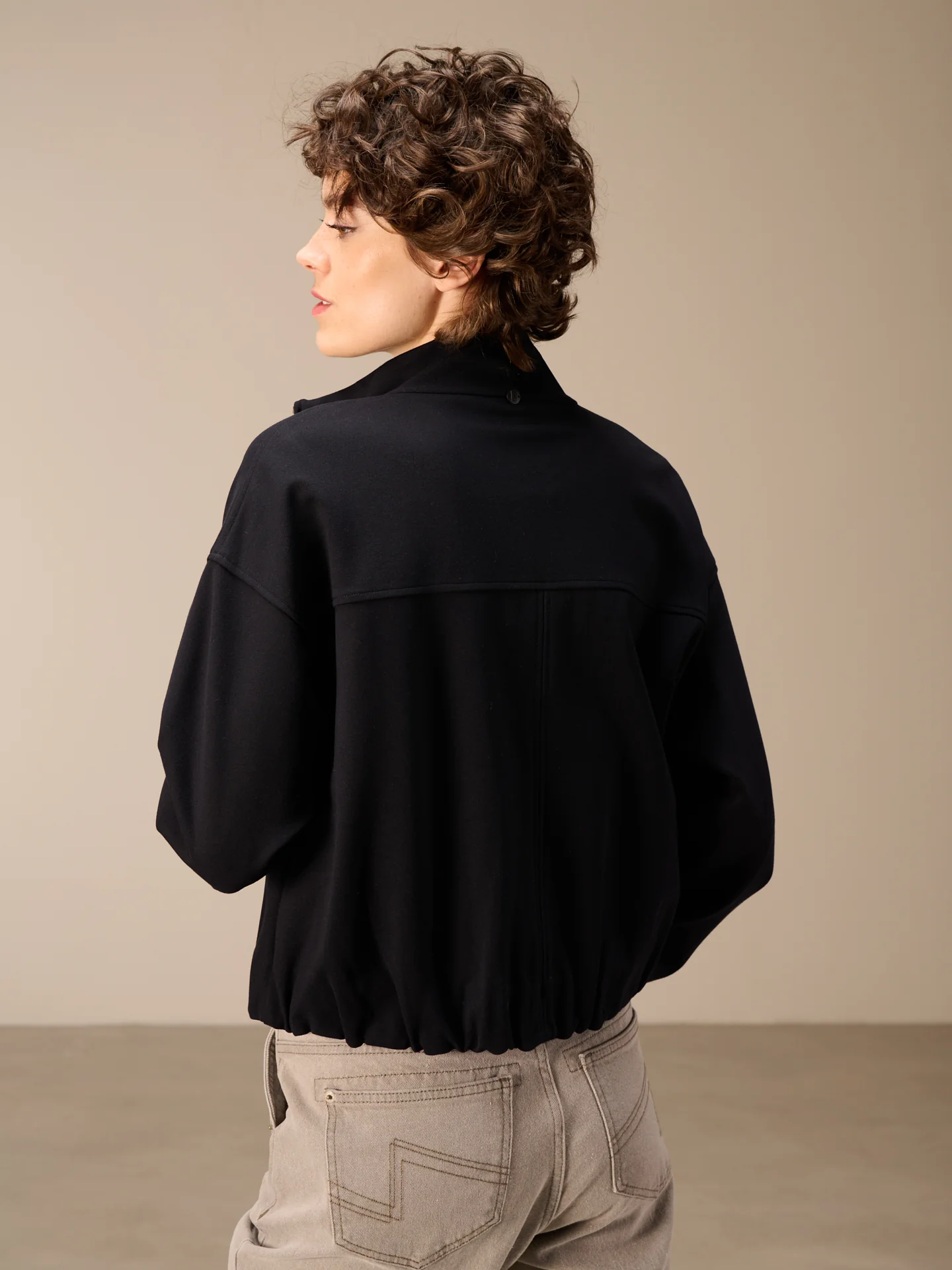 Sweatjacke mit Reissverschluss - Image 10