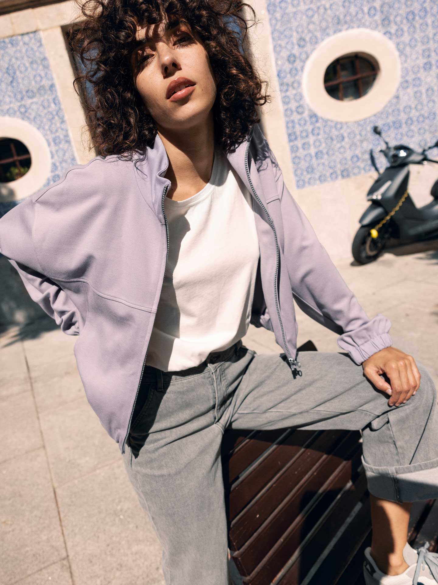 Sweatjacke mit Reissverschluss - Image 5