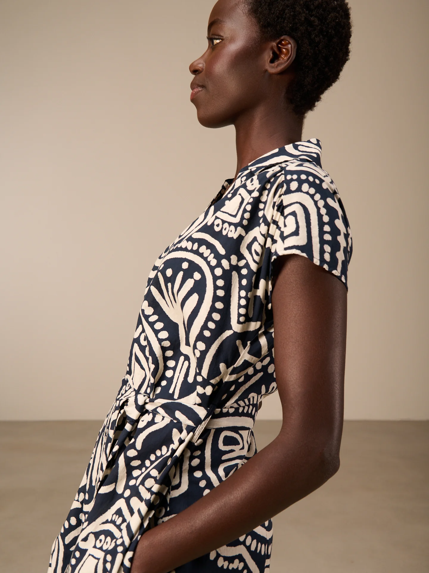 Kleid mit Kragen - Image 3
