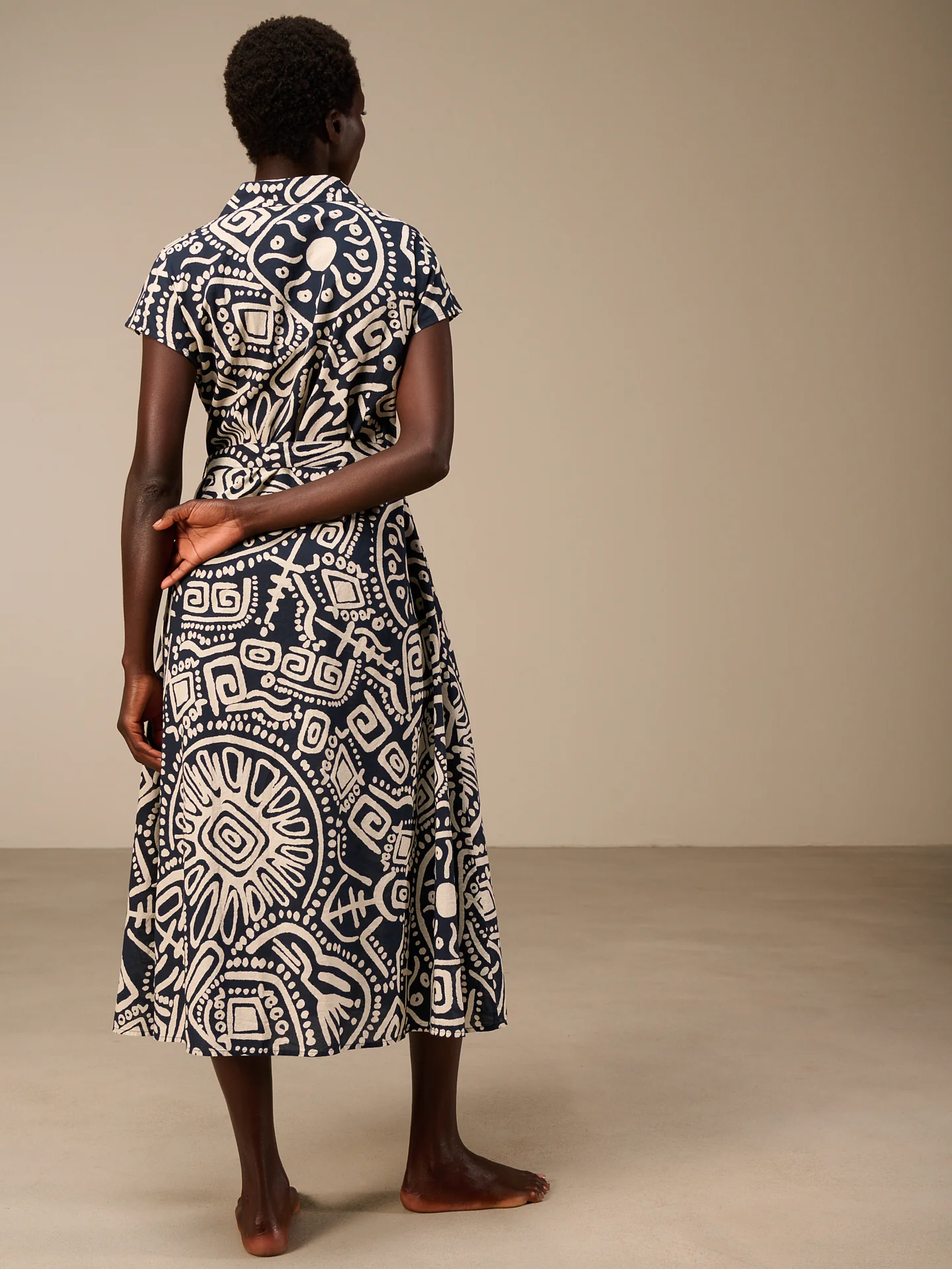 Kleid mit Kragen - Image 4