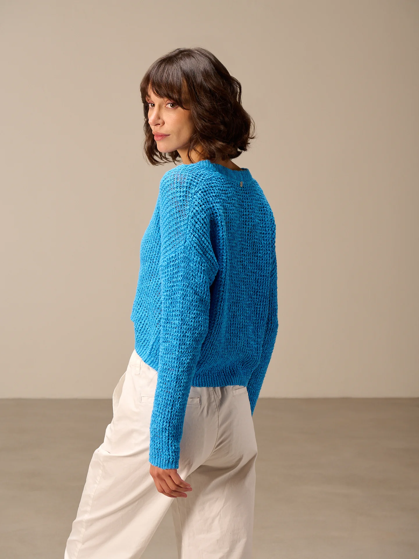 Strickjacke mit V-Ausschnitt - Image 5