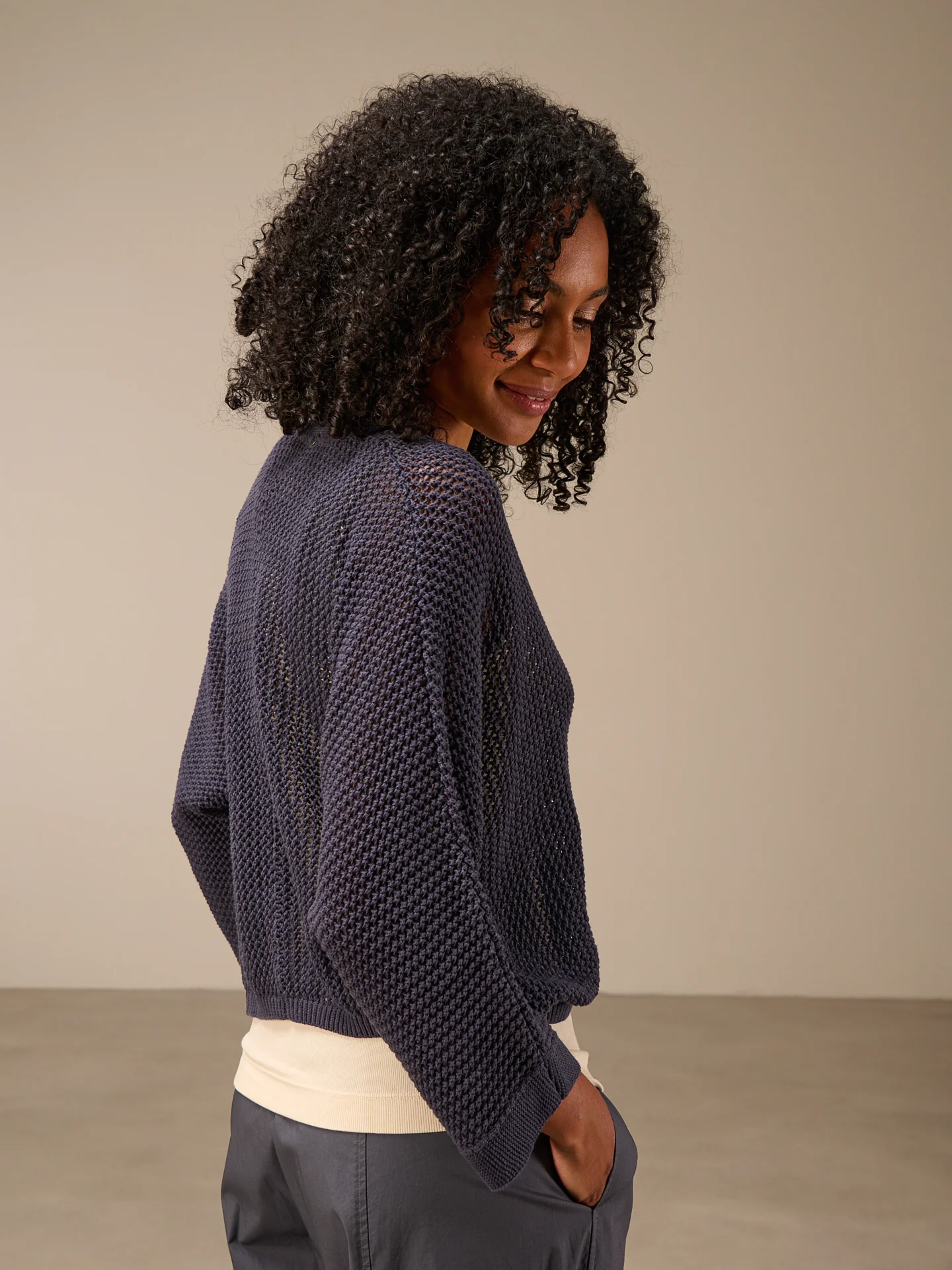 Strickjacke mit Knopfverschluss - Image 4