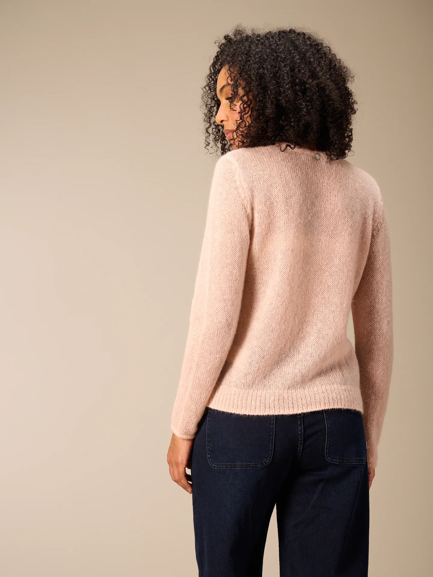 Strickjacke mit Knopfverschluss - Image 10