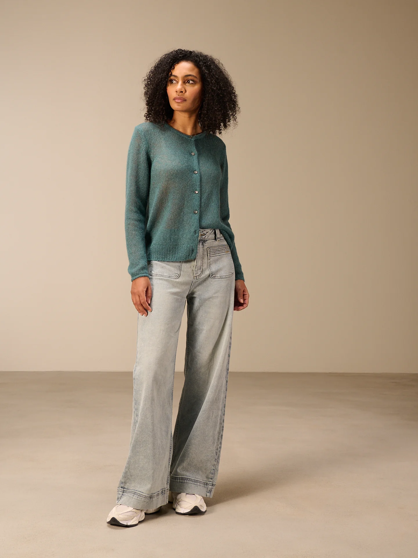 Strickjacke mit Knopfverschluss - Image 16