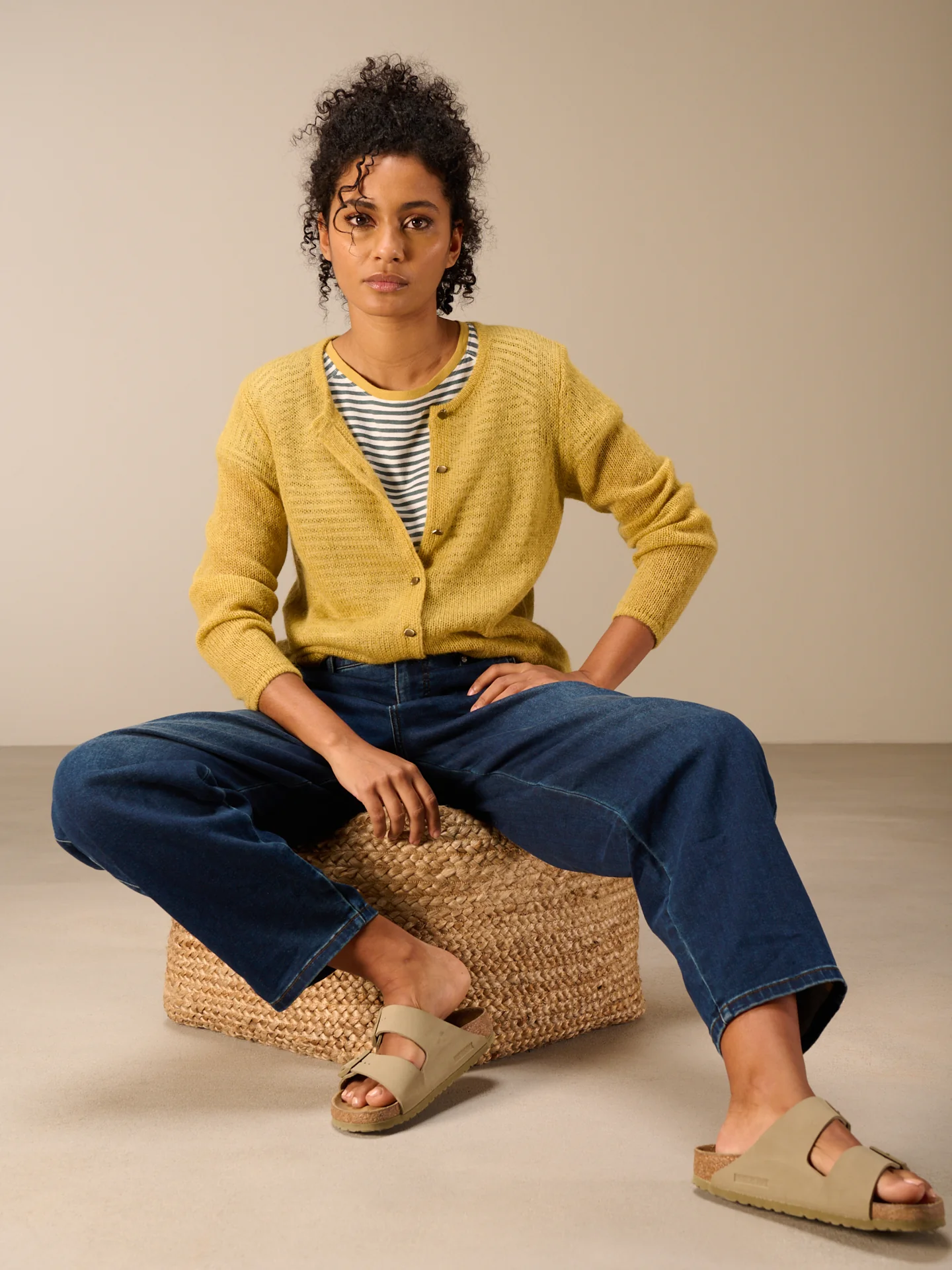 Strickjacke mit Knopfverschluss - Image 5