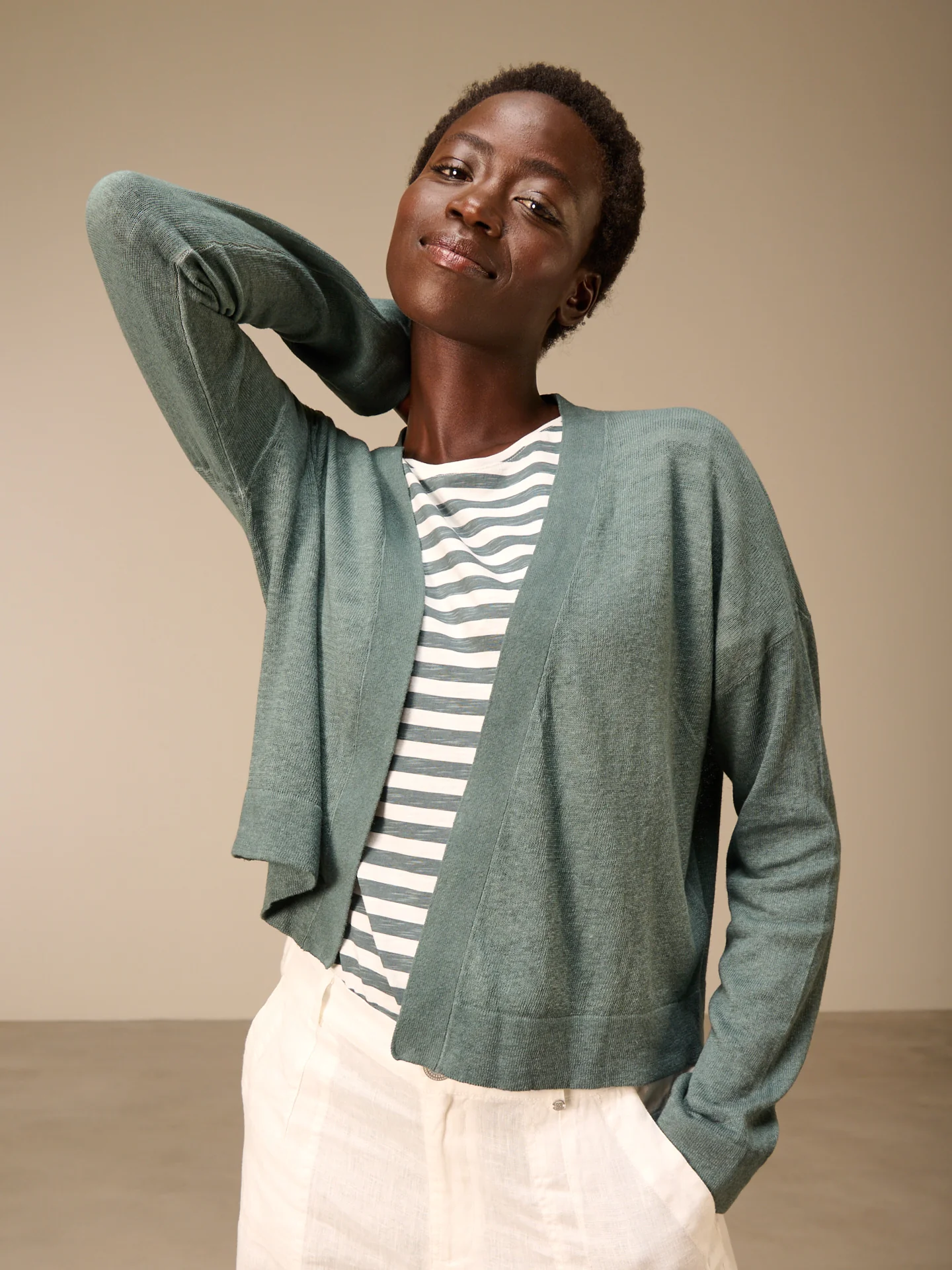 Strickjacke mit Leinen - Image 13