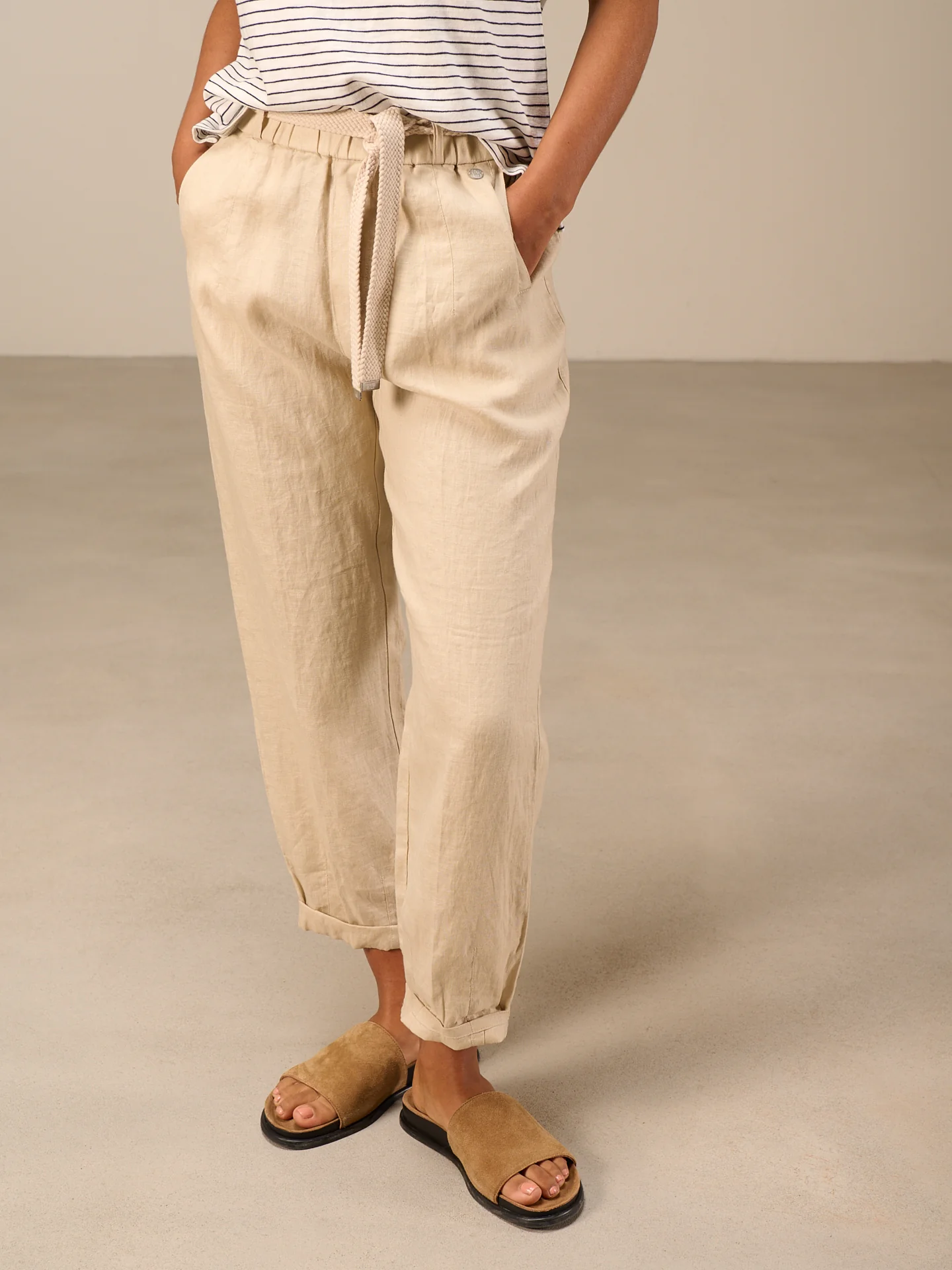 Hose mit elastischem Bund - Image 7