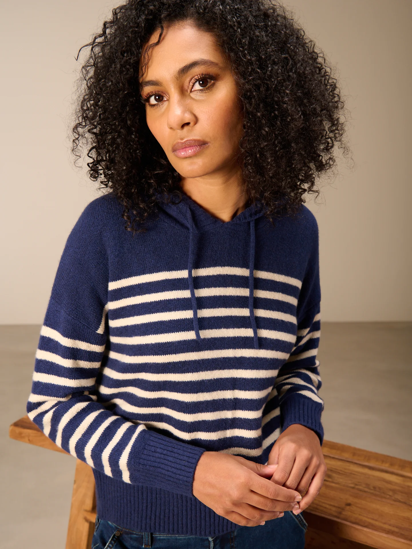 Pullover mit Kapuze - Image 8