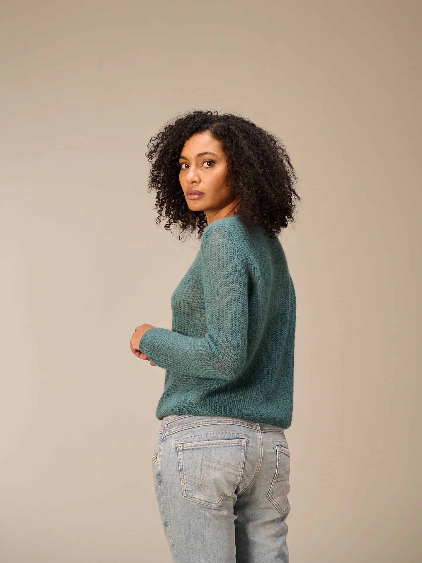 Pullover locker gestrickt - Image 11