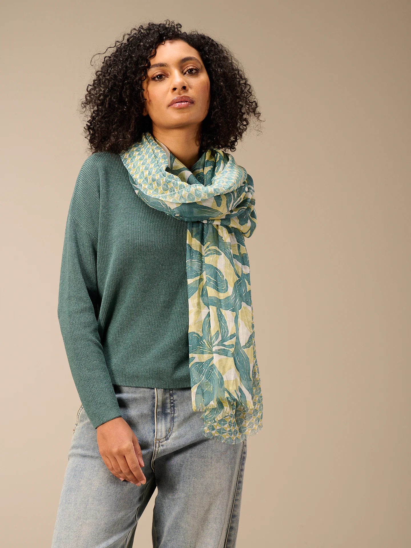 Schal mit Druck - Image 10