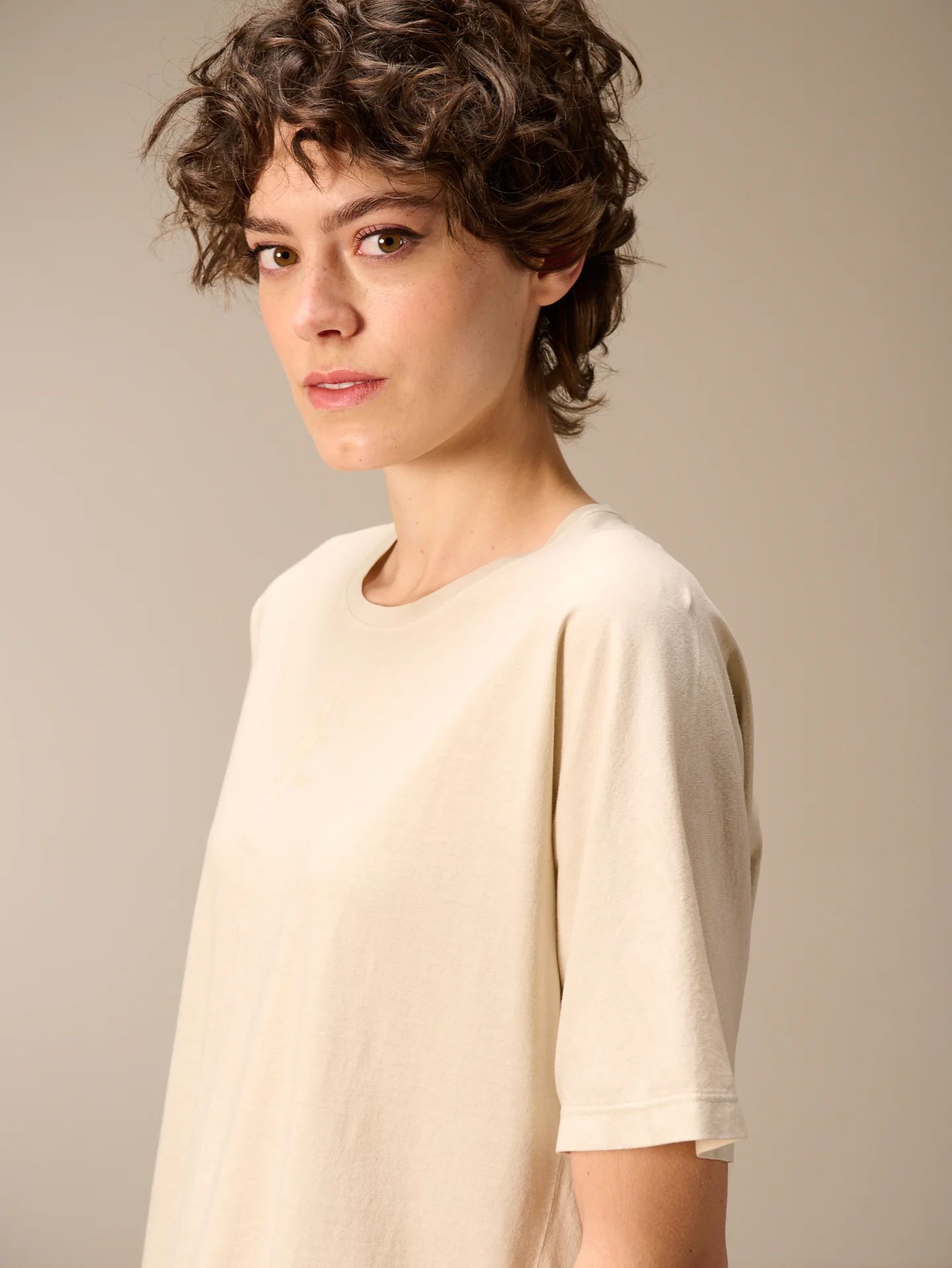 Shirt mit angeschnittenen Ärmeln - Image 4