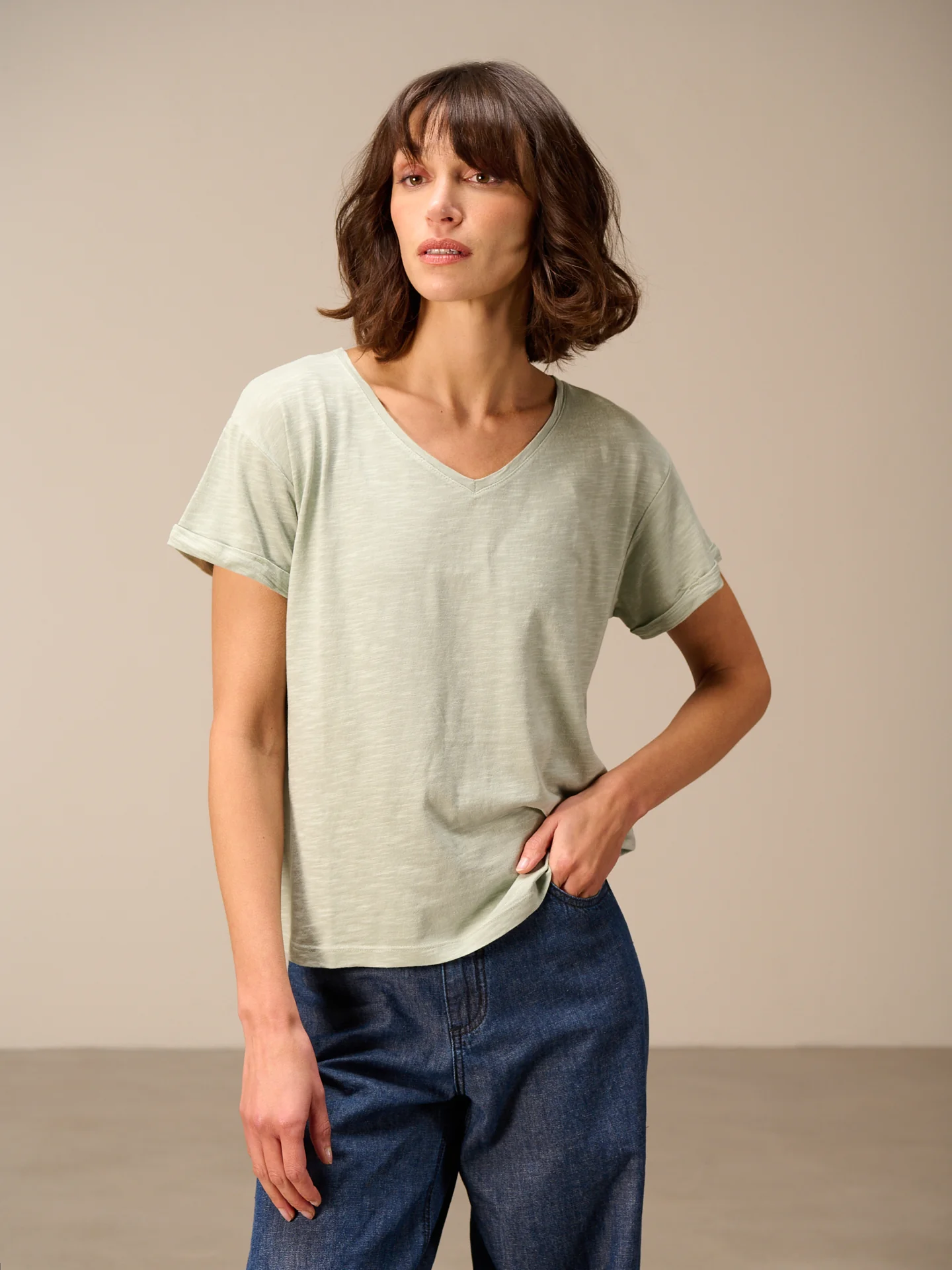 Shirt mit V-Ausschnitt - Image 16