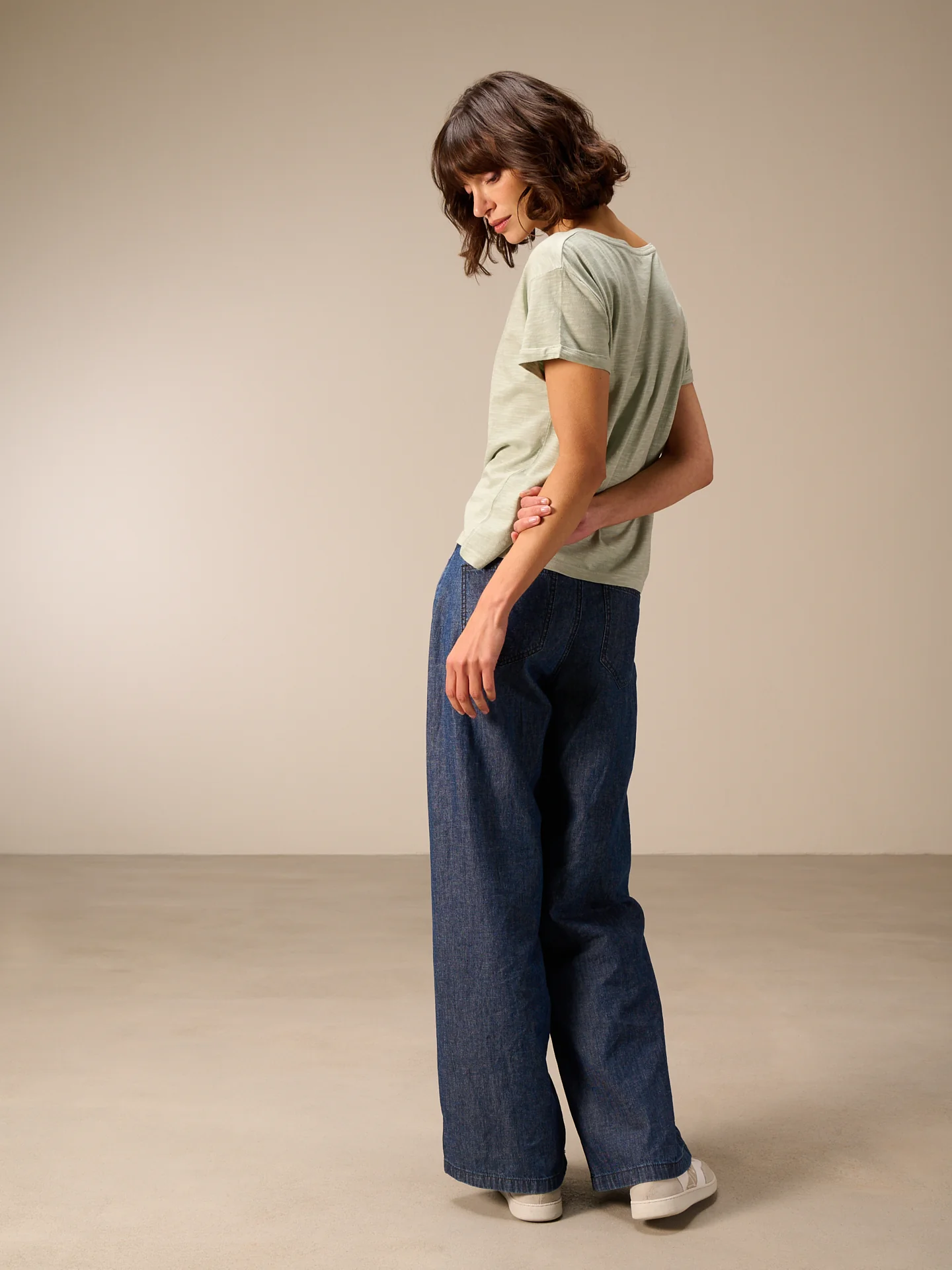 Shirt mit V-Ausschnitt - Image 17