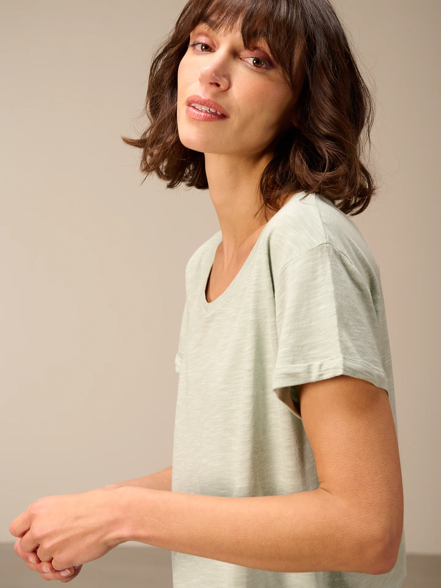 Shirt mit V-Ausschnitt - Image 18