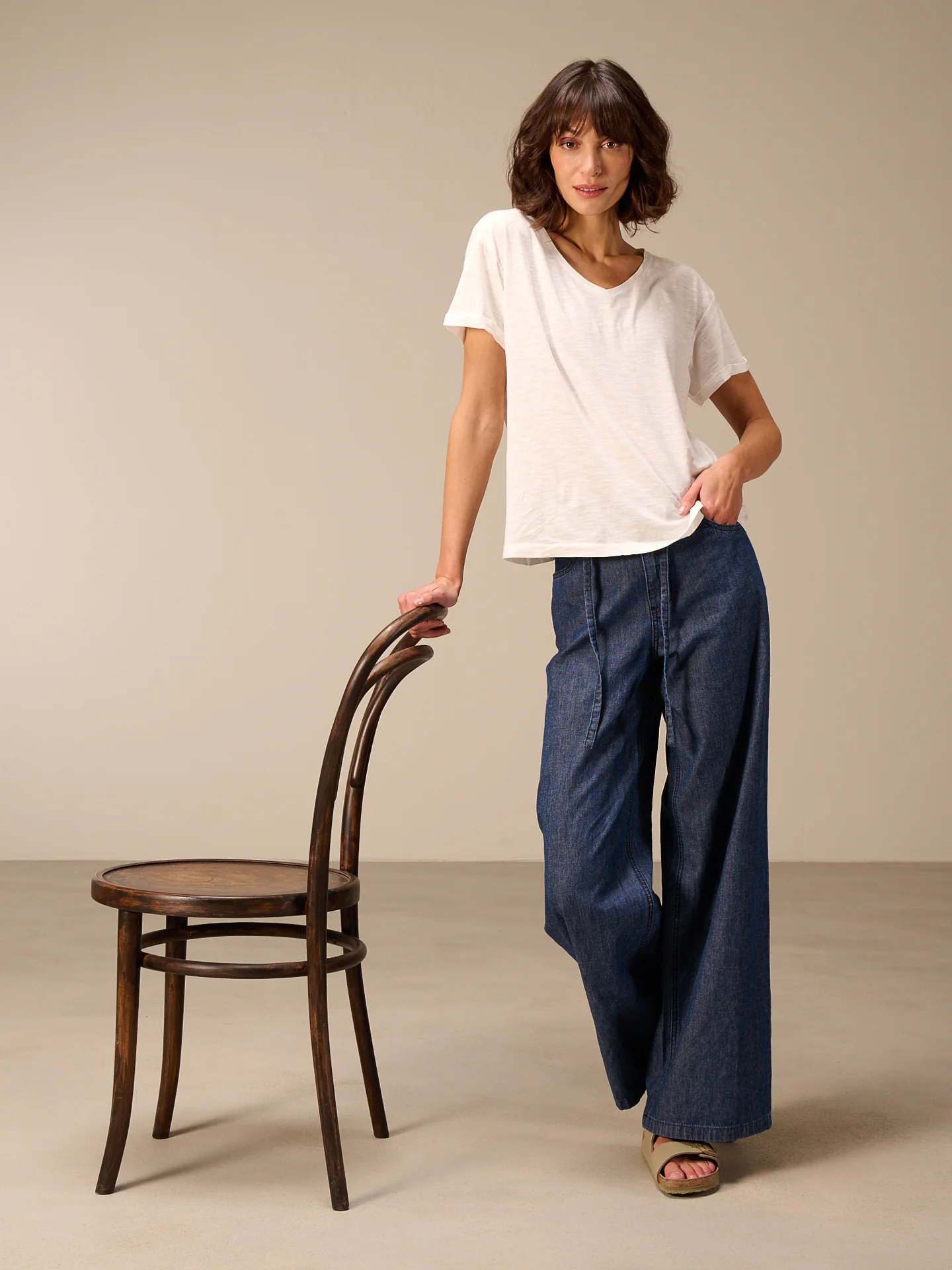 Shirt mit V-Ausschnitt - Image 8