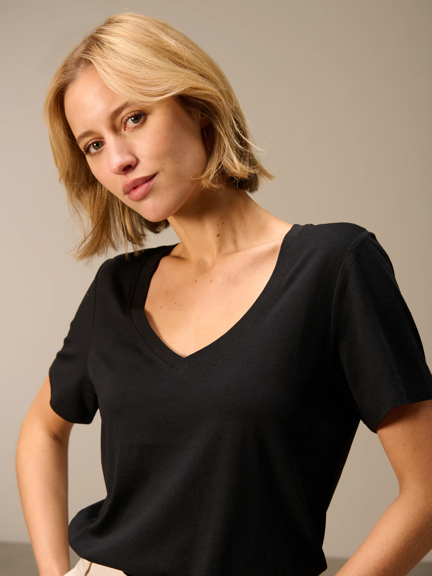 Shirt mit V-Ausschnitt