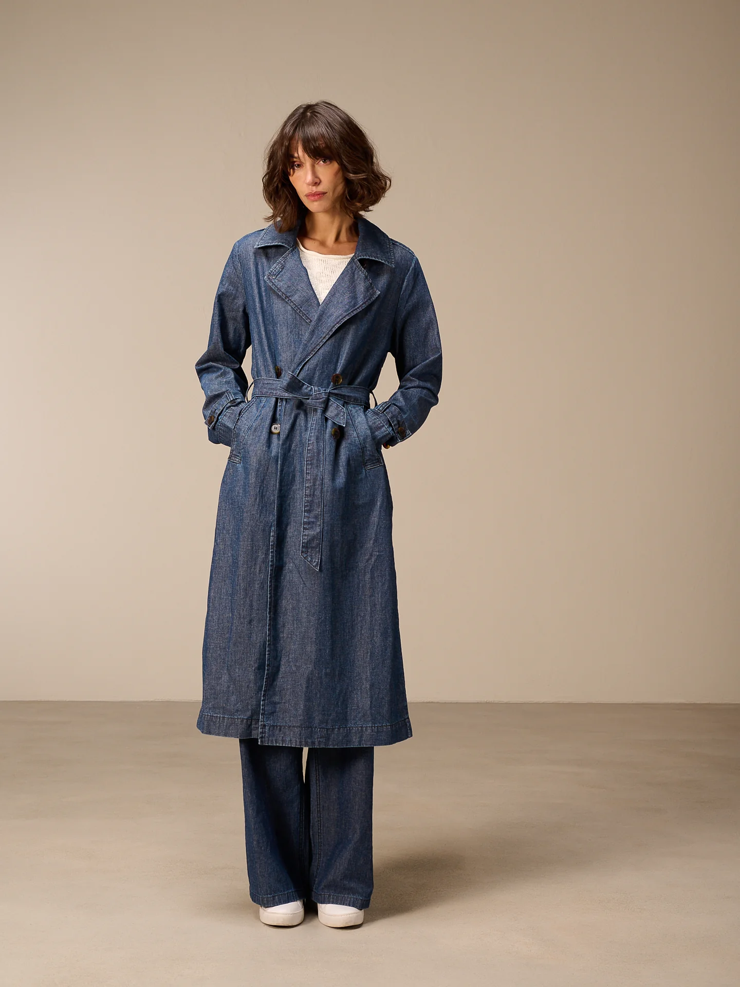 Trenchcoat - Image 2