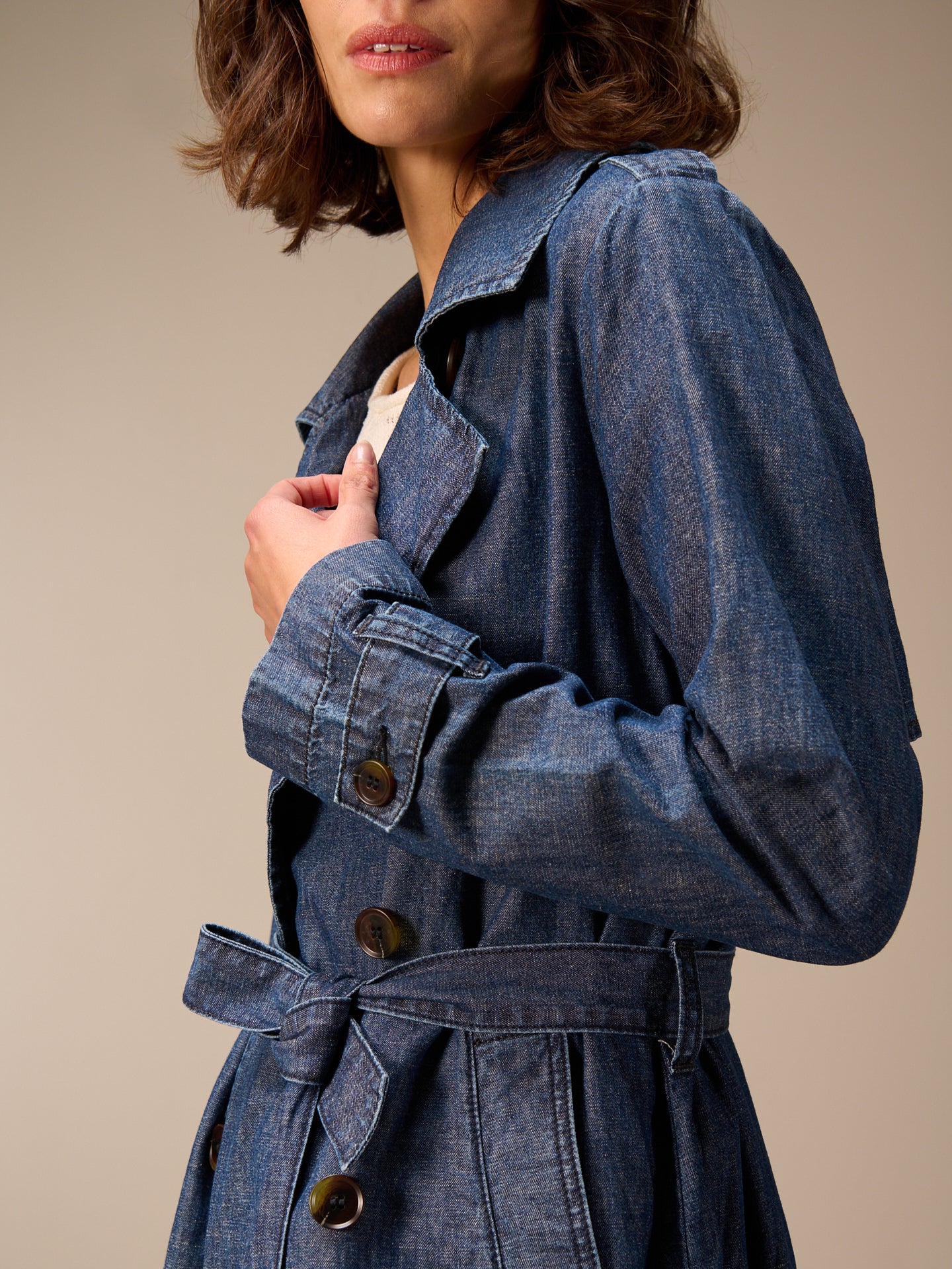 Trenchcoat - Image 3